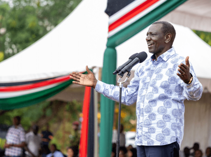 Ruto promises free coxswain training, boats for  Coastal Region youth