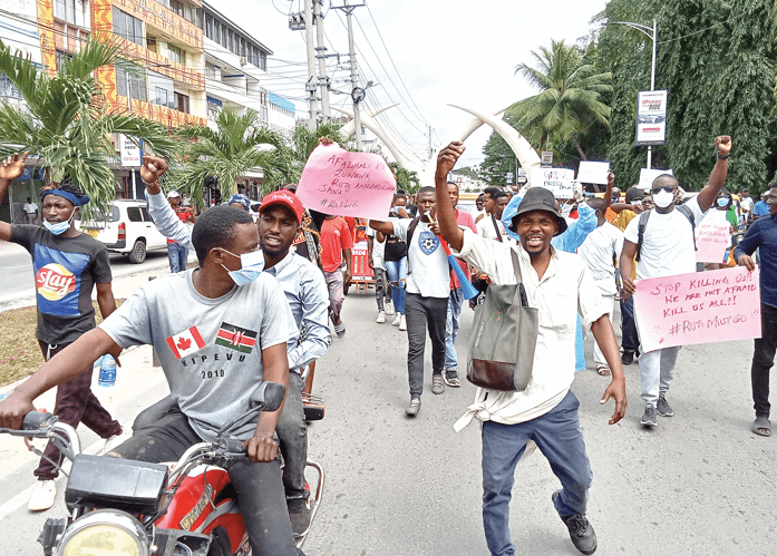 Gen-Z protesters Demonstrate along Sabasaba Road in Mombasa County on Tuesday July 16, 2024: PHOTO/Bonface Msangi