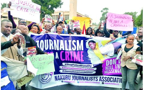 Nakuru journalists protest over shooting of Mediamax reporter. PHOTO/Print