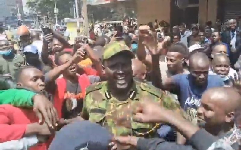 Nairobi Regional Police Commander Adamson Bungei engaging protesters in Nairobi CBD on Tuesday July 23, 2024. PHOTO/ Screengrab by People Daily Digital