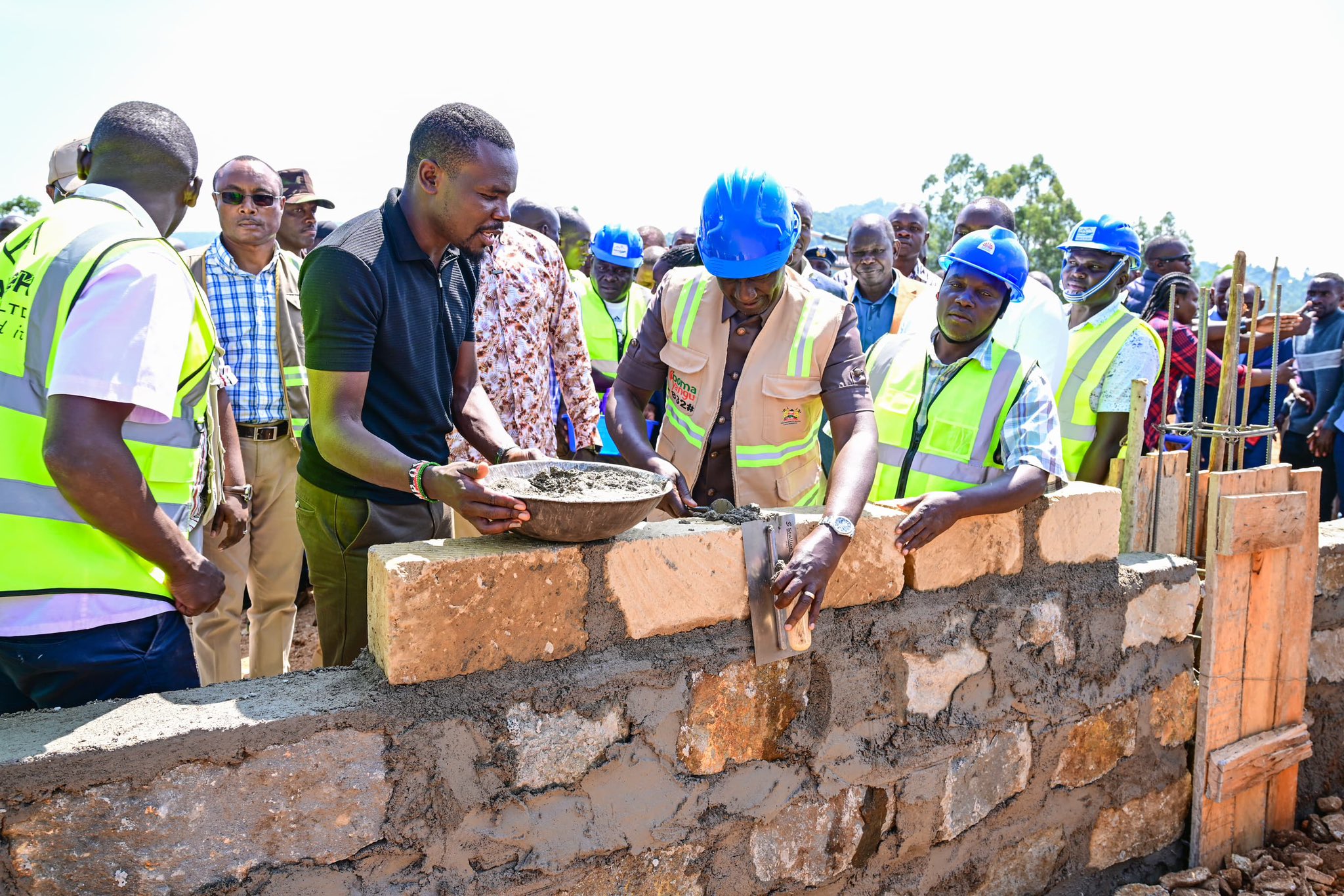 President William Ruto launched the construction of the Etago Fresh Produce Market Project in the South Mugirango Constituency in Kisii County. PHOTO/@WilliamsRuto/X