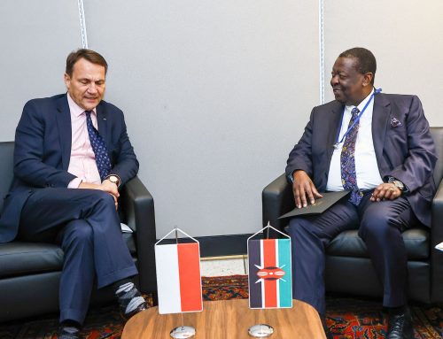 Prime CS Musalia Mudavadi and Polish Foreign Affairs Minister Radosław Sikorski. PHOTO/@MusaliaMudavadi/X