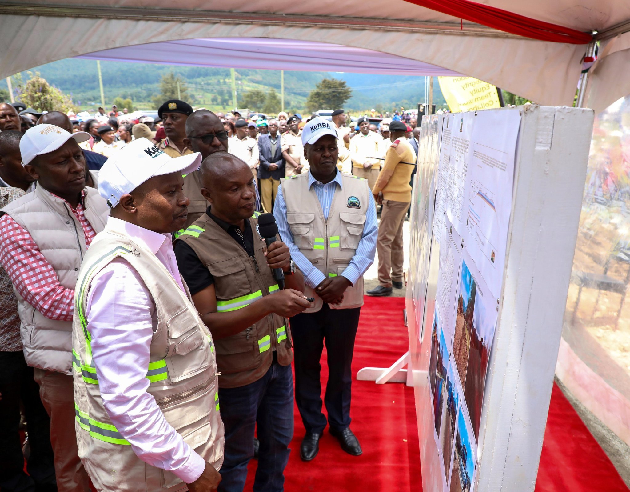 Interior CS Kithure Kindiki witnessing resumption of a road construction in Kinangop on Monday, September 23, 2024. PHOTO/@KindikiKithure/X