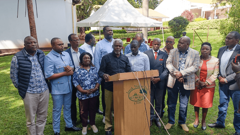 Mt Kenya East leaders when they addressed press in Embu town