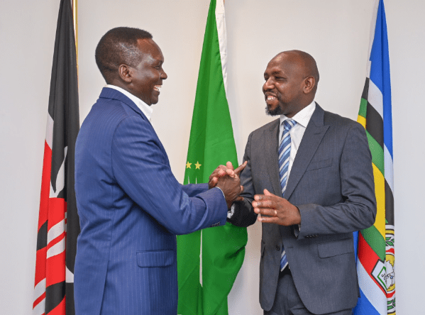 Sports CS Kipchumba Murkomen and NOC-K President Paul Tergat. PHOTO/@kipmurkomen/X