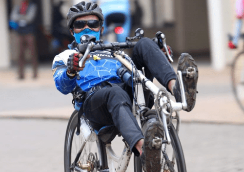 A biker glides through a street in Nairobi on Sunday, September 29, 2024. PHOTO/@JubileeIns/KE/X