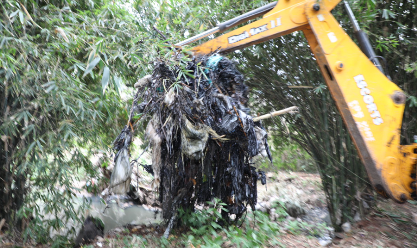 Cleaning exercise of the section of Nairobi River on Thursday October 10, 2024. PHOTO/@NemaKenya/X