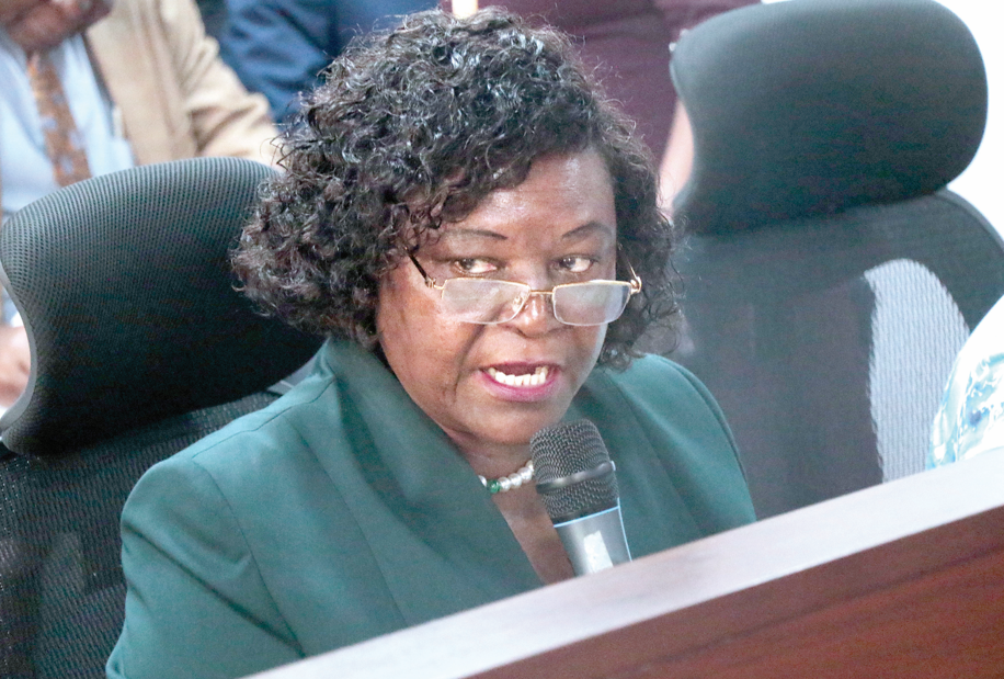 Legislators warn varsity VCs over mismanagement