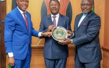 Kibwezi West MP Mwengi Mutuse and Rarieda MP Otiende Amollo present National Assembly Speaker Moses Wetang'ula with a commemorative plaque. PHOTO/@HonWetangula/X