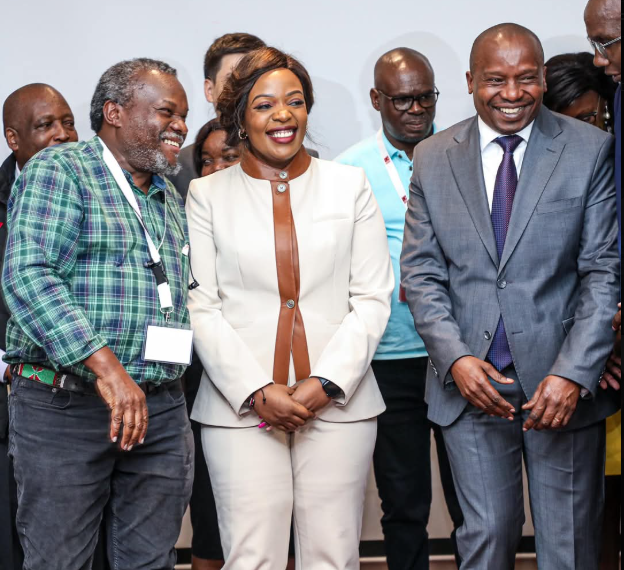 From left: Veteran journalist Macharia Gaitho, Kenya Editors Guild President Zubeida Kananu and Deputy President Kithure Kindiki. PHOTO/@KindikiKithure/X