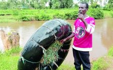 Duo’s dive into the whistles of death to rescue community