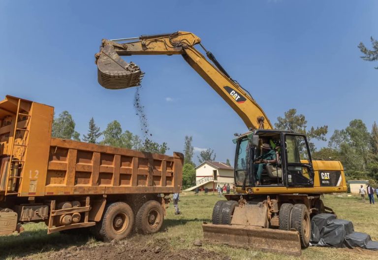 Ruto launches construction of Ksh365 million market in Vihiga