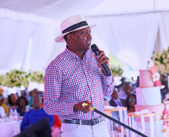 ‘Hakuna penye Ruto anaenda’ – MP Oscar Sudi tells off president’s critics