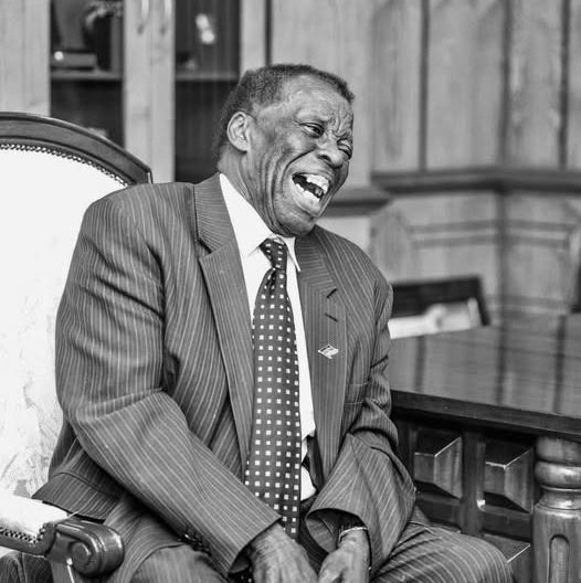 ‘Leonard was a friend and a supporter’ – Raila mourns veteran journalist Mambo Mbotela