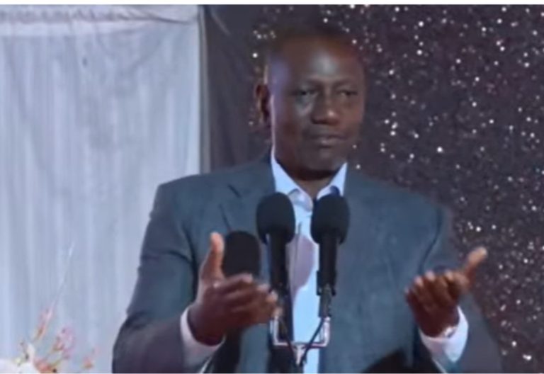 Ruto asks MPs and governors to let his govt manage road levy