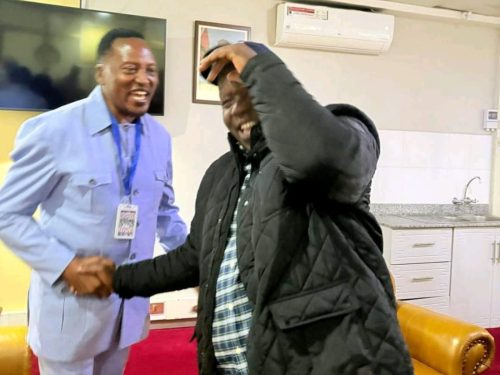 Kisii Senator Richard Onyonka welcoming Fred Matiang'i on April 18, 2025. PHOTO/@RichardOnyonka_/X