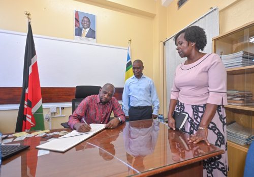Interior CS Kipchumba Murkomen at the Coast Regional Immigration Headquarters on Tuesday, April 8, 2025, to check the flow of operations. PHOTO/@kipmurkomen/X