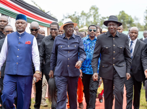 President William Ruto, Raila Odinga and other politicians in Siaya during George Oduor, Raila Odinga’s long-serving bodyguard's funeral. PHOTO/@WilliamsRuto/X