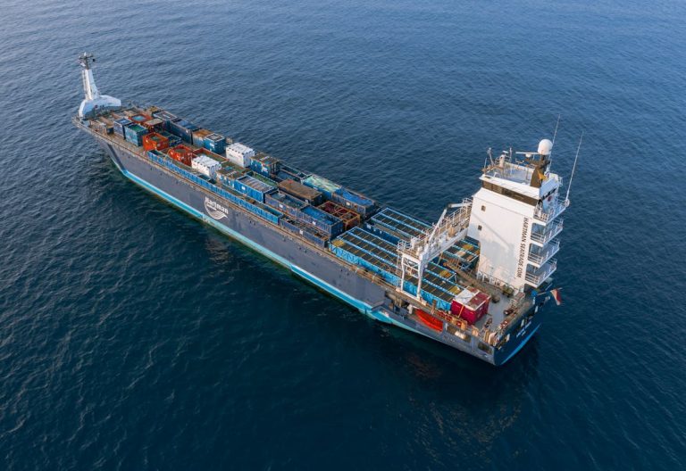US lays out plans to hit Chinese ships with port fees