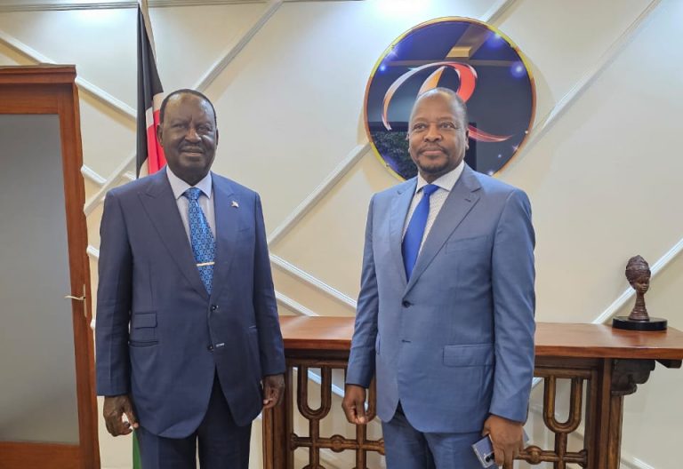ODM party leader Raila Odinga poses for a photo with Agriculture Cabinet Secretary Mutahi Kagwe on Monday, May 12, 2025. PHOTO/@RailaOdinga/X