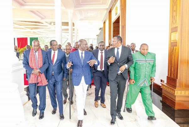 President William Ruto with Governors (from left) Jonathan Lelelit (Samburu), Patrick ole Ntutu (Narok), Joseph ole Lenku (Kajiado) and EALA MP David Sankok after a meeting with 25 MPs and Maa elders from 10 counties at State House, Nairobi yesterday. PCS