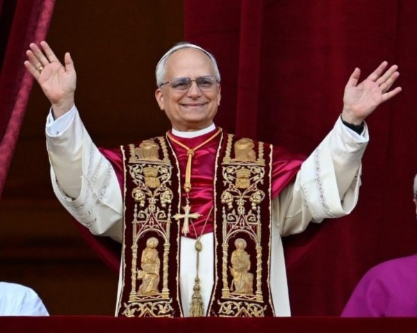 Pope Leo XIV appears on the balcony of St. Peter\'s Basilica on May 8, 2025. PHOTO/@VaticanNews/X