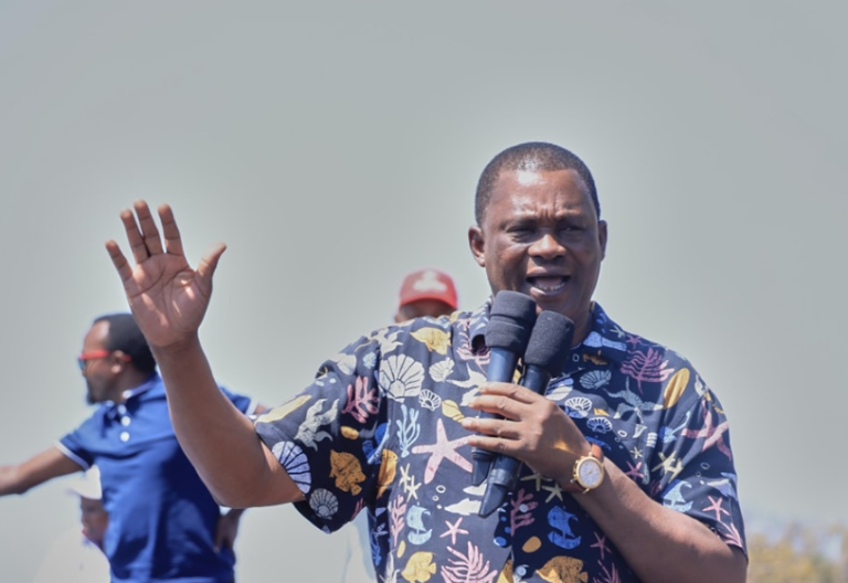 Former Public Service Cabinet Secretary Justin Muturi addresses residents of Matuu on Friday, May 30, 2025. PHOTO/https://web.facebook.com/profile.php?id=100044304945384