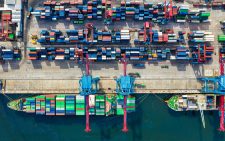China central bank eases policy ahead of US trade meeting