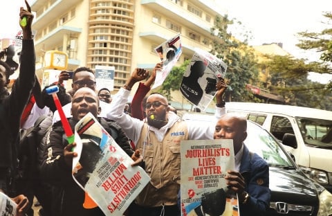 Journalists must robustly defend their rights