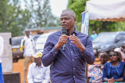 Ndidi Nyoro while speaking during an educational day at his constituency. PHOTO/https://www.facebook.com/photo/?fbid=1270386594446467&set=pb.100044254158026.-2207520000