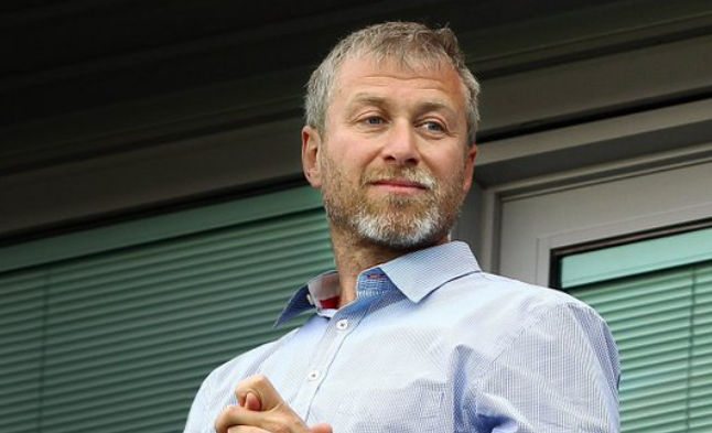UK threatens to sue Abramovich over Chelsea sale