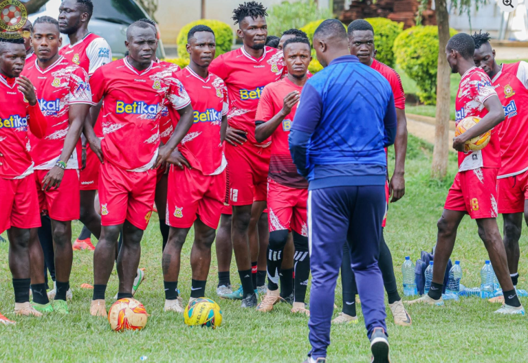 Kenya Police FC in a training session. PHOTO/https://www.facebook.com/photo/?fbid=1171952581401209&set=a.264509132145563