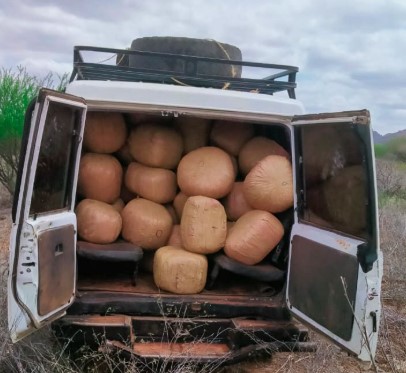 A car intercepted by police along Marsabit-Moyale Highway on Saturday, June 14, 2025. PHOTO/@NPSOfficial_KE/X