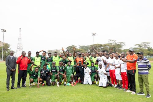 President William Ruto with Harambee Satrs during a visit to Moi International Sports Centre, Kasarani on July 16, 2025. PHOTO/ https://www.facebook.com/williamsamoei
