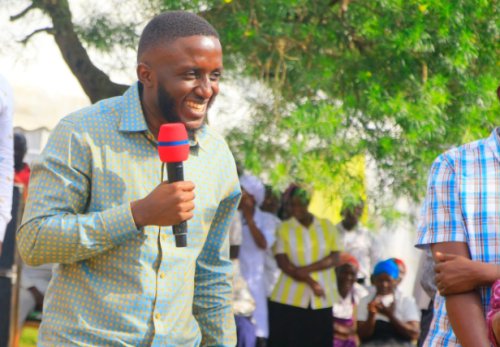 Boyd Were engages residents of Kasipul constituency during a past function. PHOTO/https://web.facebook.com/BoydWere