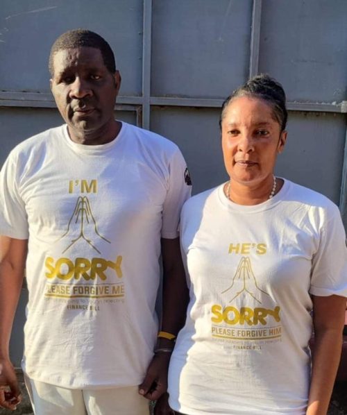 A past photo of David Gikaria and his wife apologising to constituents. PHOTO//https://www.facebook.com/photo?fbid=993508165480730&set=pcb.993508212147392