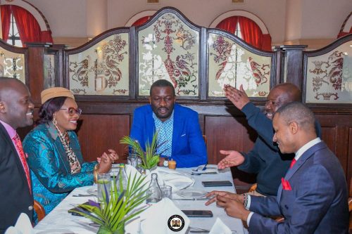 Edwin Sifuna leading Young MPS in consultative talks. PHOTO//https://www.facebook.com/photo/?fbid=1307768364038379&set=pcb.1307768860704996