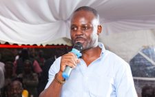 Otieno Kajwang’ defends Raila’s bond with Uhuru amid ODM storm