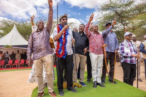 Kindiki and other leaders during the Lagdera Constituency Economic Empowerment event in Modogashe. PHOTO/https://www.facebook.com/photo?fbid=1314240680319772&set=pcb.1314240716986435
