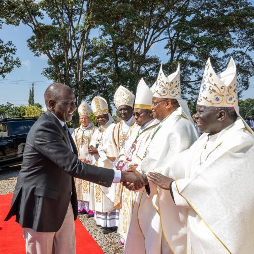 Ruto arriving in Kapsabet during the consecraction of Catholic Bishop on Sartuday, August 30, 2025. PHOTO//https://www.facebook.com/photo/?fbid=1341721334184000&set=pcb.1341722507517216