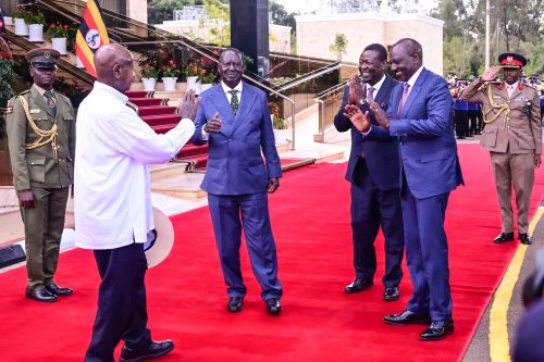 Ugandan President Yoweri Museveni with President William Ruto, ODM leader Raila Odinga and Foreign Affairs Cabinet Secretary Musalia Mudavadi at State House on Wednesday, July 30, 2025. PHOTO/@KagutaMuseveni/X