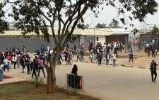 Fans force their way into Kasarani after breaching gate