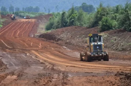 El Wak-Rhamu Road Project: PHOTO/https://constructionreviewonline.com/