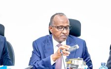 Duale explains why shisha and miraa users cannot be prosecuted