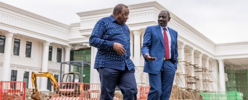 Uhuru Kenyatta and William Ruto at State House. PHOTO/https://www.facebook.com/williamsamoei