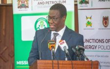 CS Wandayi to Luos: None of your leaders now has money that can run against Ruto and win