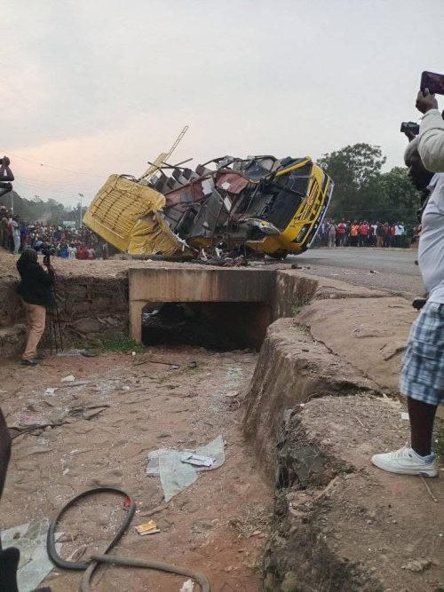 The mangled wreckage of bus. PHOTO/ https://www.facebook.com/fredrick.owiso