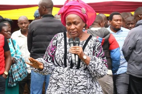 Elsie Muhanda addressing a crowd in Ikolomani. PHOTO//https://www.facebook.com/photo?fbid=122152509032612695&set=pcb.122152509776612695