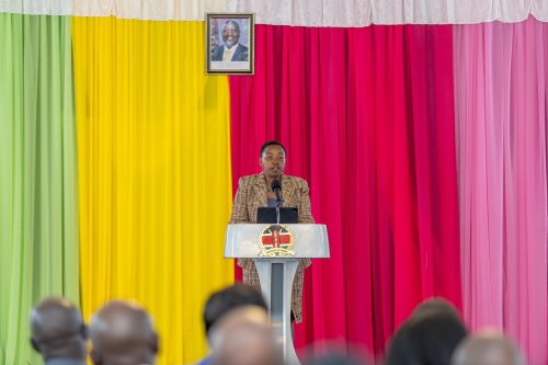 Rachael Ruto during a meeting in statehouse meant to address the rising cases of HIV/AIDS. PHOTO//https://www.facebook.com/photo?fbid=1340984604062750&set=pcb.1340986350729242