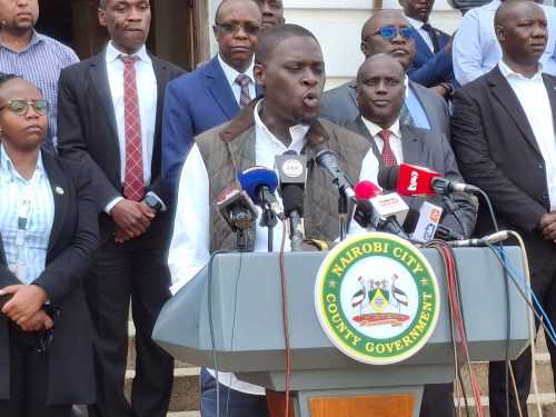 Sakaja addressing the presser at City Haul. PHOTO/Screengrab by people Daily Digital/https://www.facebook.com/sakaja/videos/773362185393739/?app=fbl